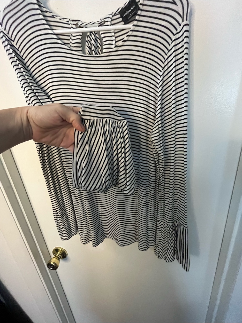Wallpapher Striped Black & White Long Sleeve Tie-Back Top - Picture 5 of 5